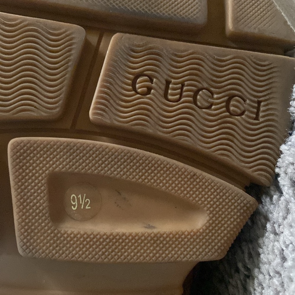 GUCCI FLASH TREK SHEARING BOOTS 🥾 91/2 - Picture 9 of 11